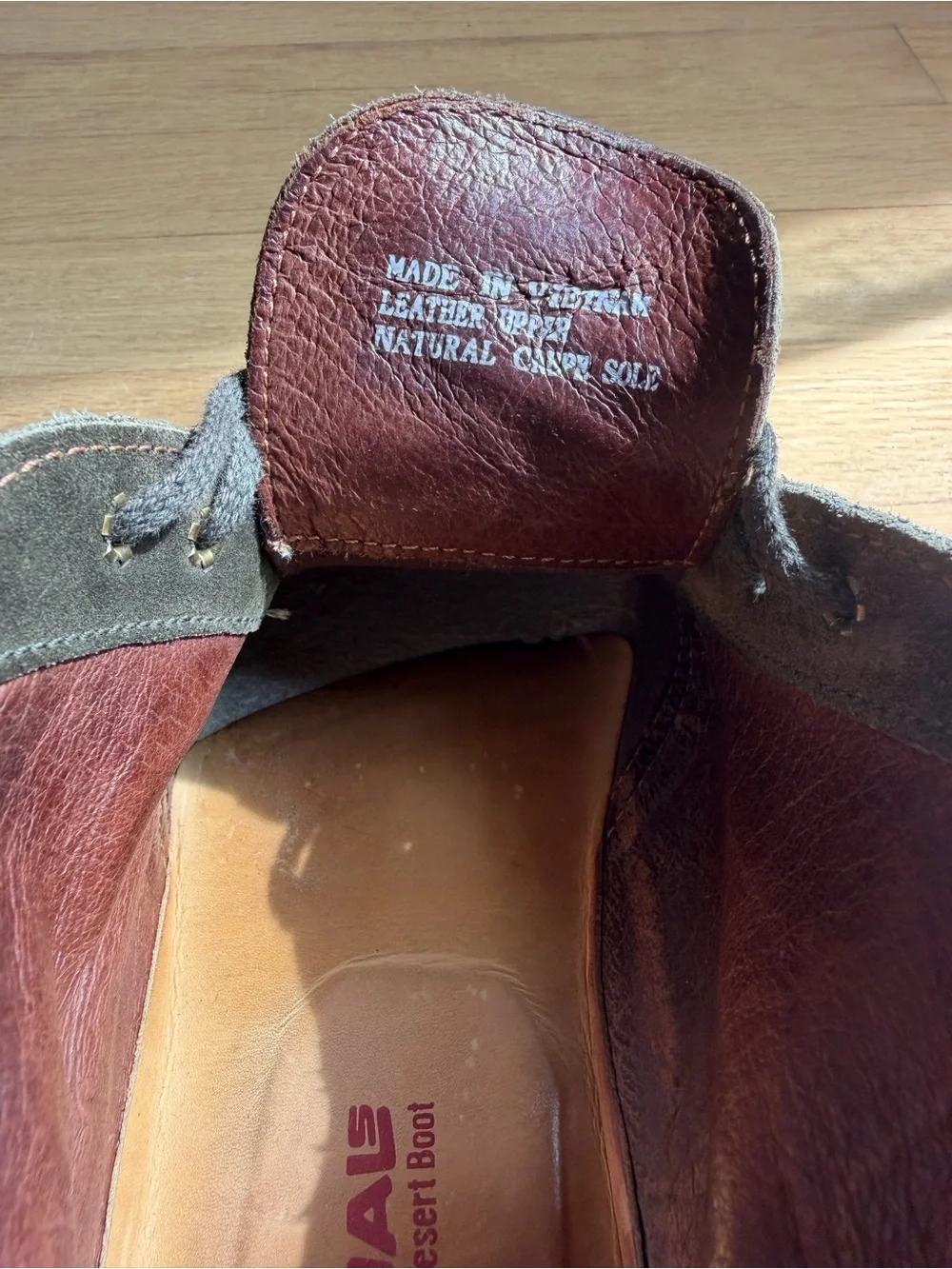 Clarks - Green Suede Chukka Desert Ankle Boots.